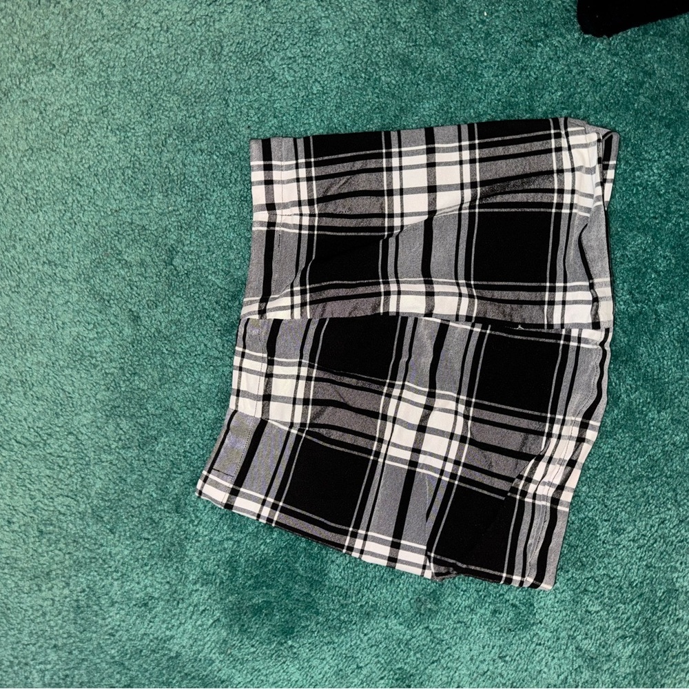 Black and White Plaid Skirt